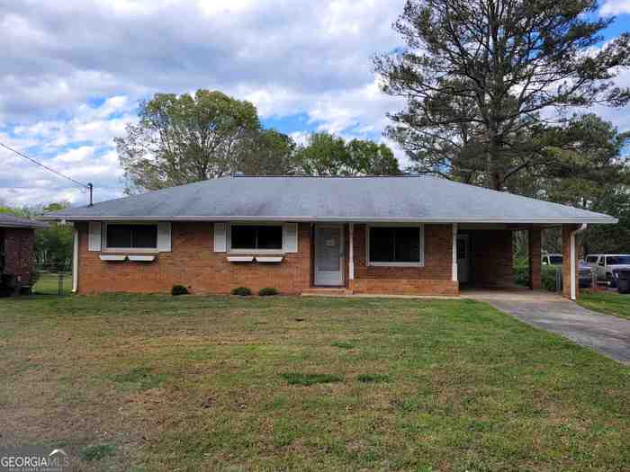 photo 1: 3548 Meadowview Court, Rex GA 30273