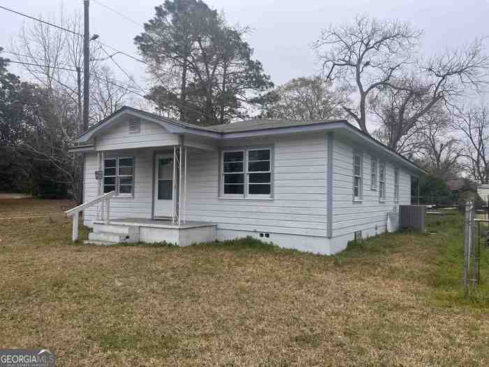 photo 1: 109 S 4th Street, Cordele GA 31015