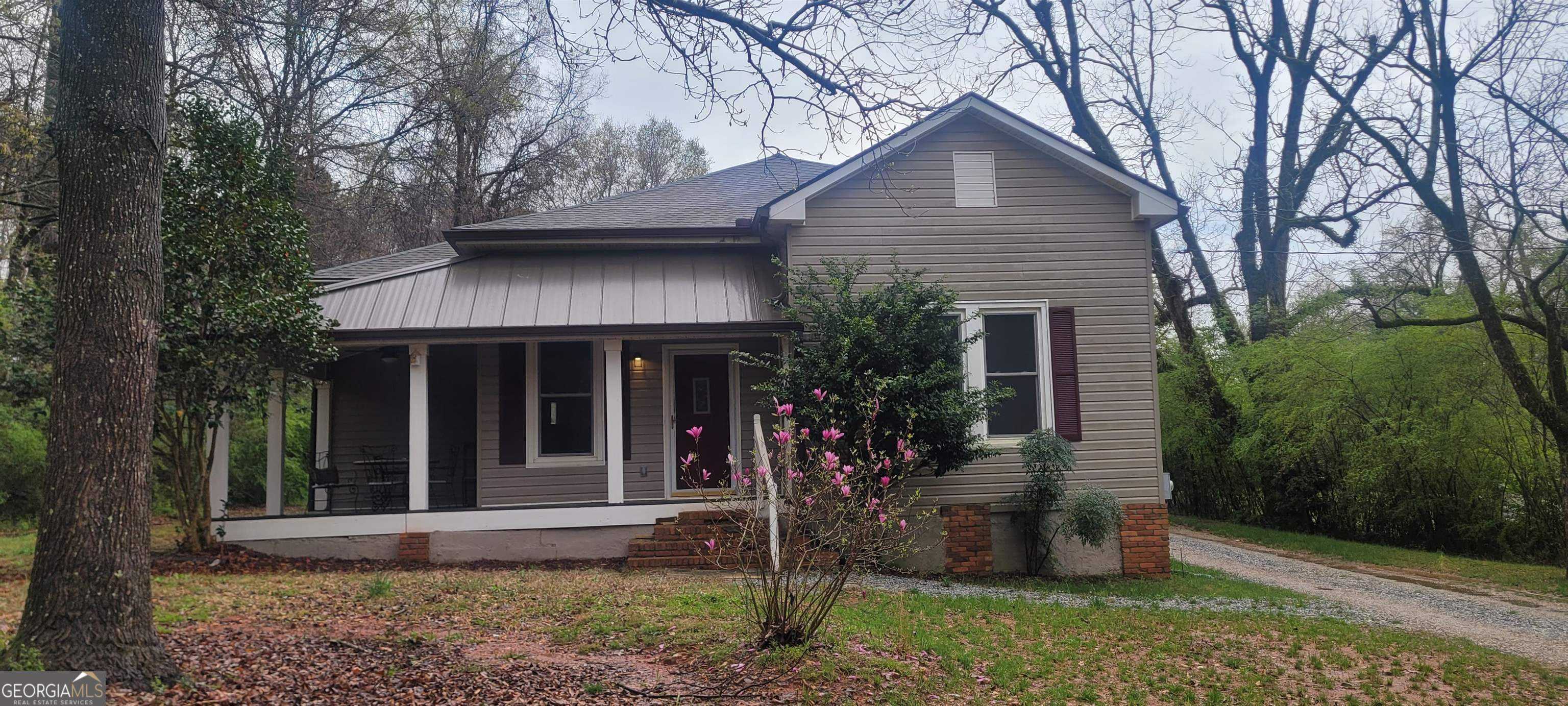 photo 1: 16350 Barnesville Street, Zebulon GA 30295