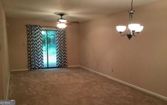 photo 2: 1688 Prince Avenue Unit 604, Athens GA 30606