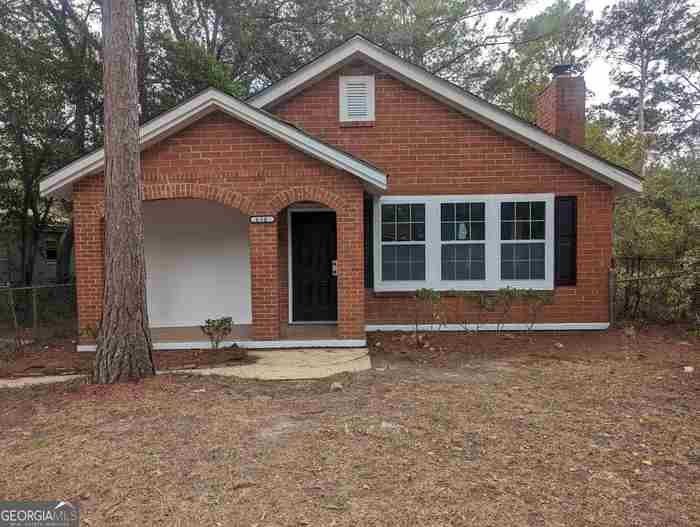 photo 1: 830 W Gordon Avenue, Albany GA 31701