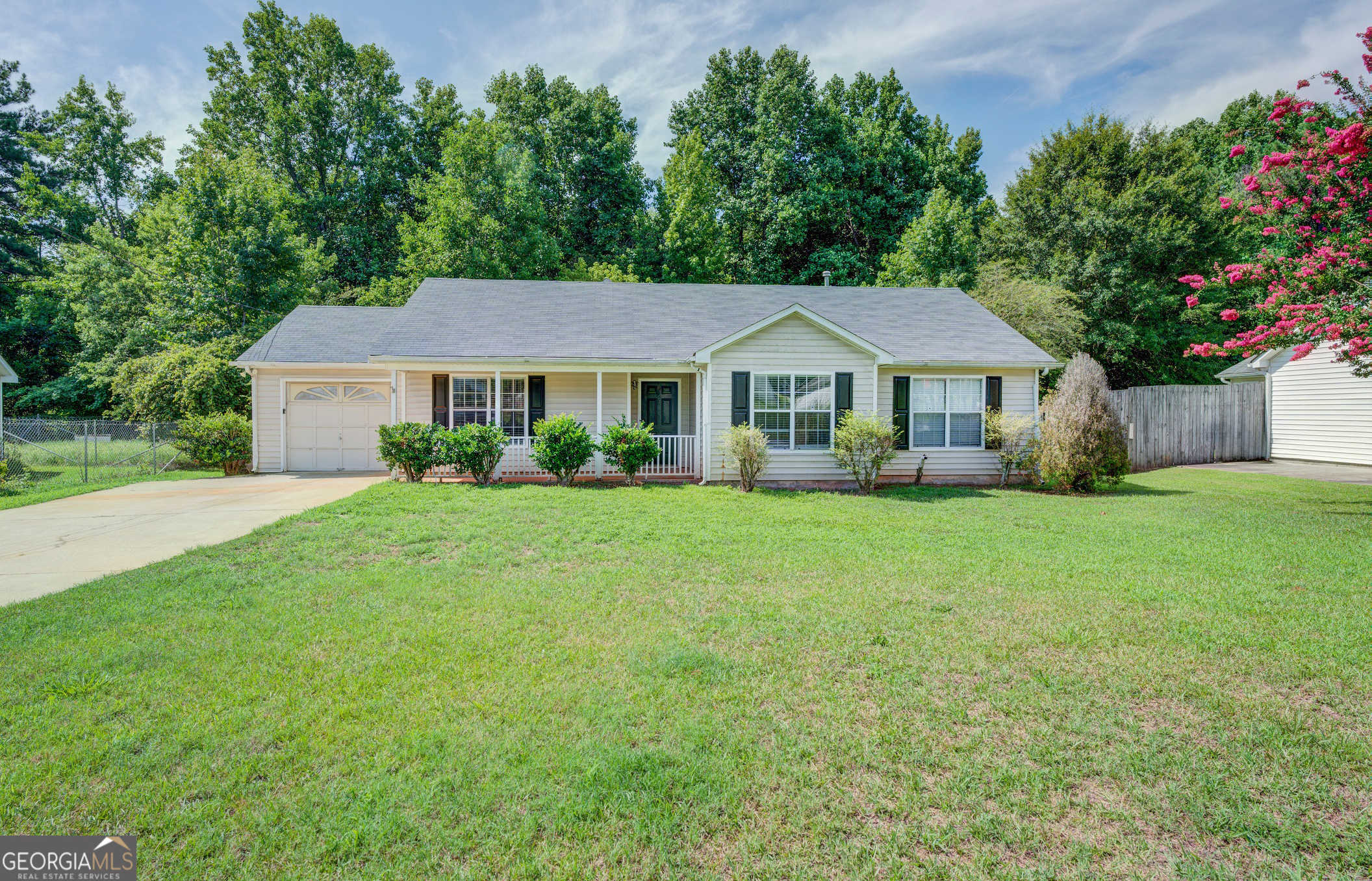 photo 1: 6273 Amberly Road, Rex GA 30273