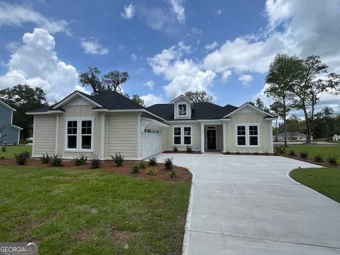 photo 1: 390 Harbour Island Circle, Waverly GA 31565