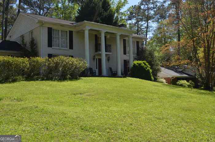 photo 2: 2073 Castleway Lane NE, Atlanta GA 30345