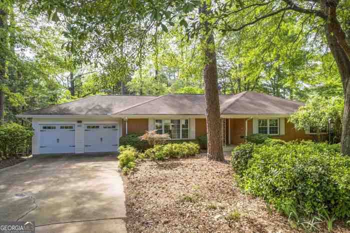 photo 2: 695 Riverhill Drive, Athens GA 30606