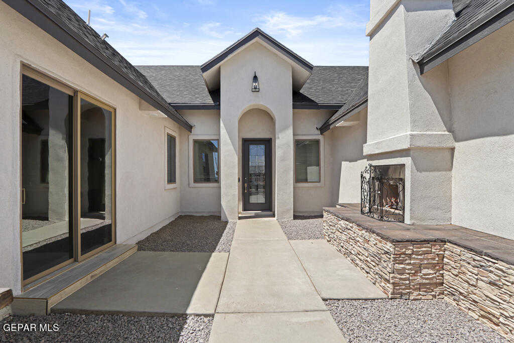 photo 2: 996 Willow River Drive, El Paso TX 79932