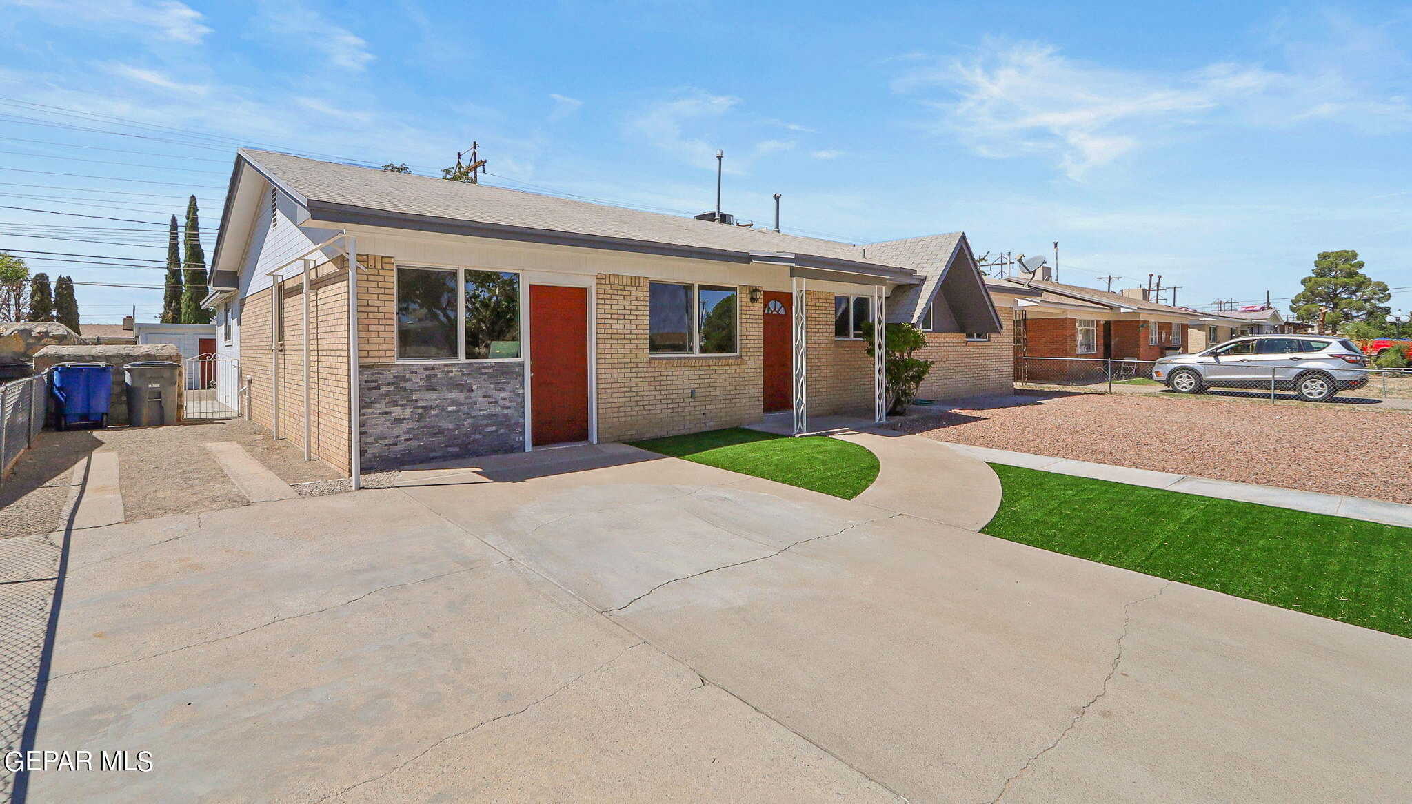 photo 3: 2521 CATNIP Street, El Paso TX 79925