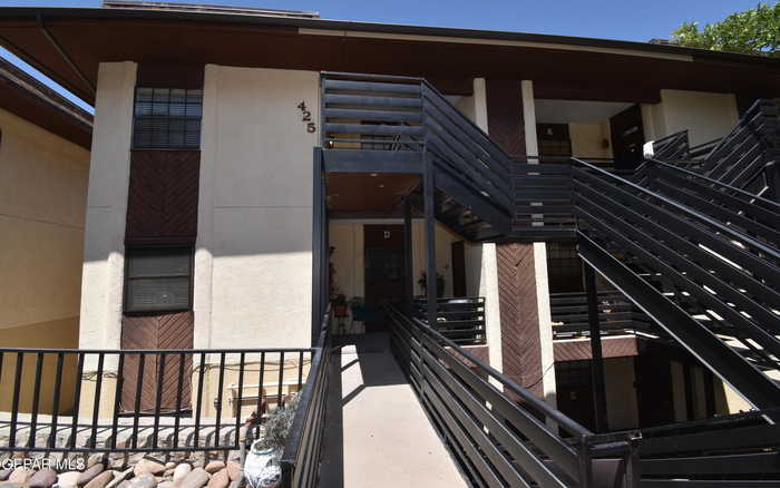 photo 2: 425 Irondale Drive Unit D, El Paso TX 79912