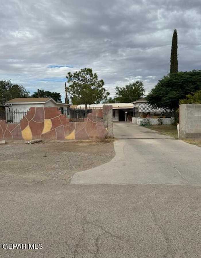 photo 2: 11423 Philip Drive, Socorro TX 79927