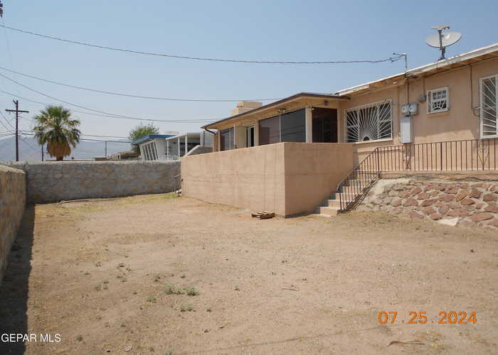 photo 2: 1513 Weightman Circle, El Paso TX 79903