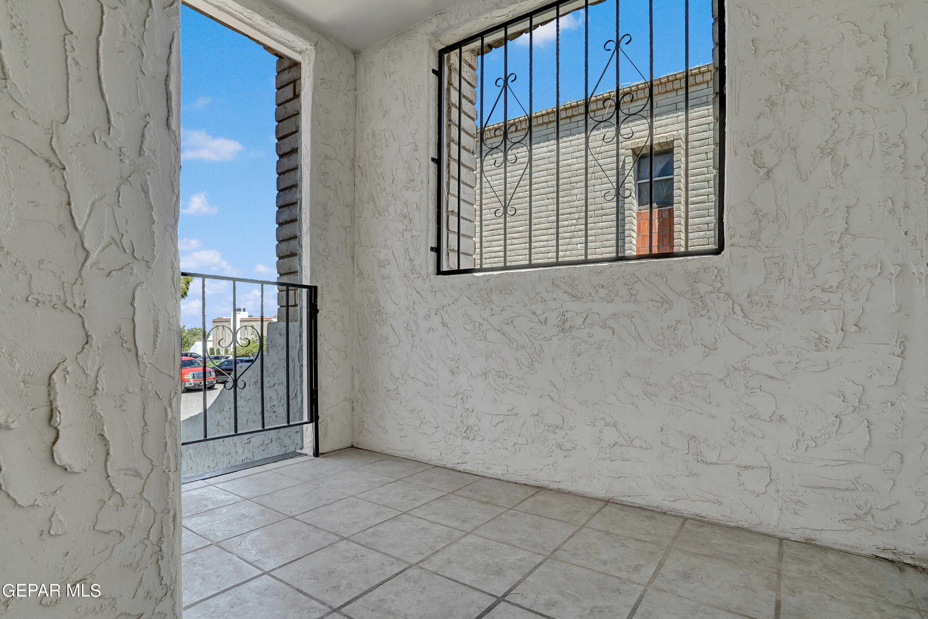 photo 3: 6201 ESCONDIDO Drive Unit 19C, El Paso TX 79912