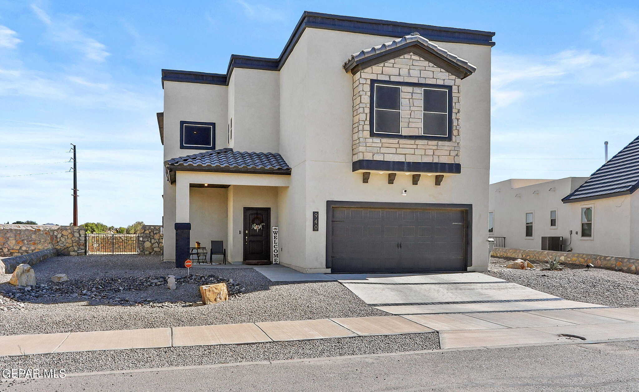 photo 1: 940 CROOKED RIVER Drive, El Paso TX 79932