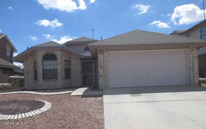 photo 1: 7228 GOLDEN HAWK Drive, El Paso TX 79912