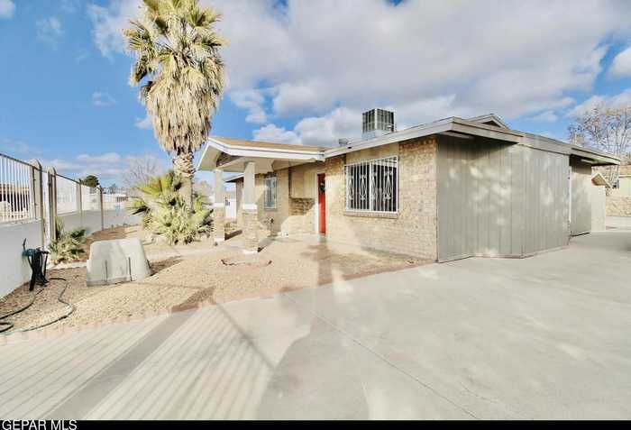 photo 2: 10153 Aldrin Circle, Socorro TX 79927