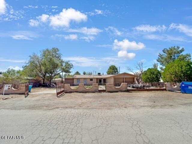 photo 1: 10354 Manzana Road, El Paso TX 79927