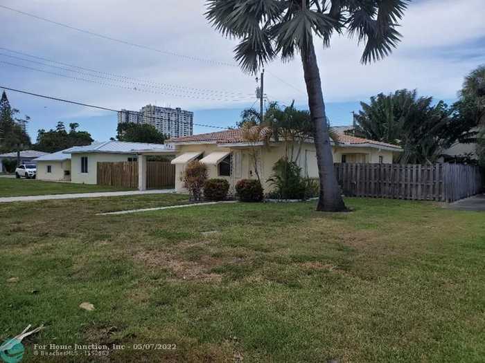 photo 7: 608 S Riverside Dr, Pompano Beach FL 33062