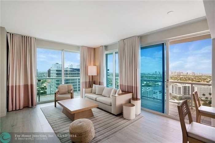 photo 1: 505 N Fort Lauderdale Beach Blvd Unit PH2501, Fort Lauderdale FL 33304