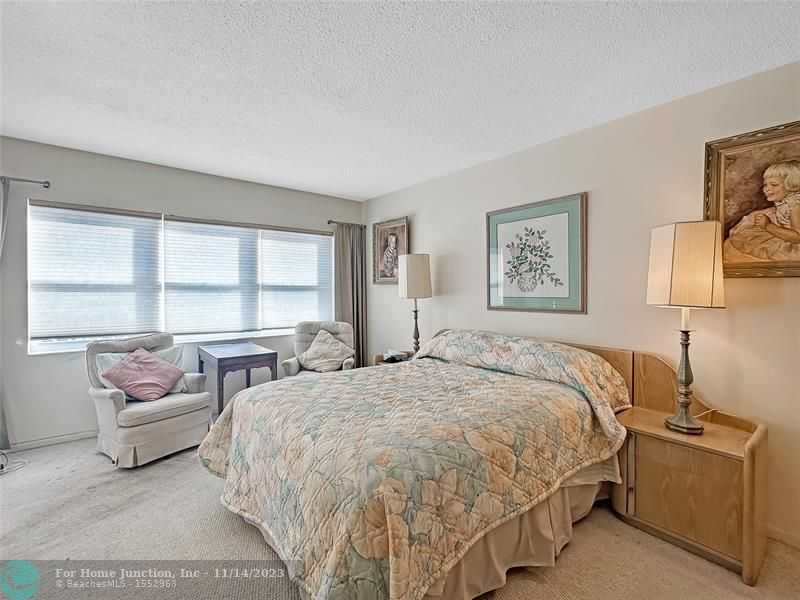 photo 3: 2880 NE 33rd Ct Unit 104, Fort Lauderdale FL 33306