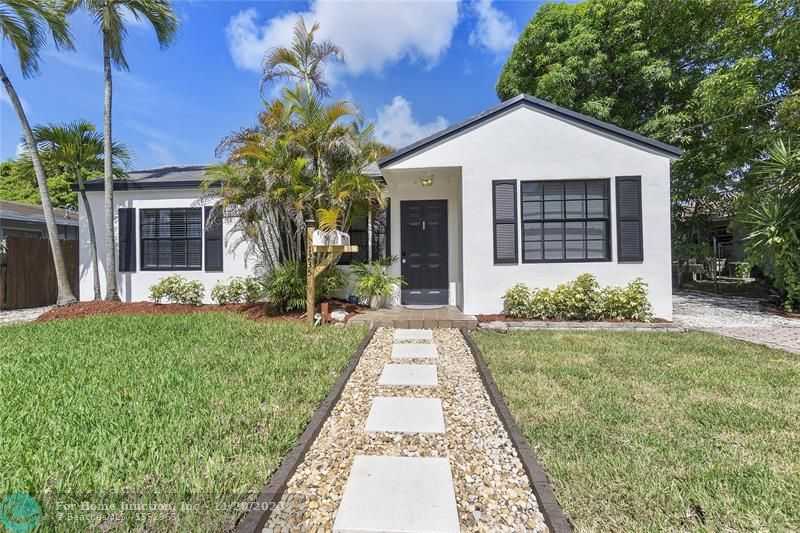 photo 1: 1235 NE 2nd Ave, Fort Lauderdale FL 33304