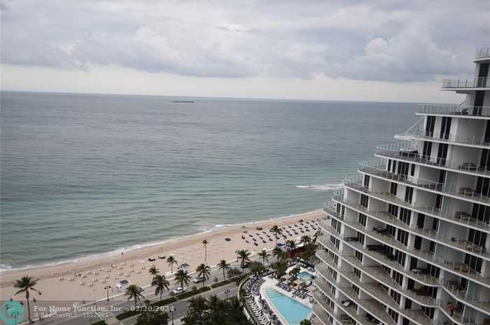 photo 1: 551 N Fort Lauderdale Beach Blvd Unit R2206, Fort Lauderdale FL 33304