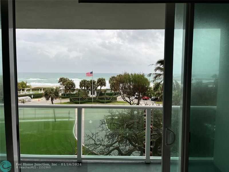 photo 3: 333 NE 21st Ave Unit 516, Deerfield Beach FL 33441