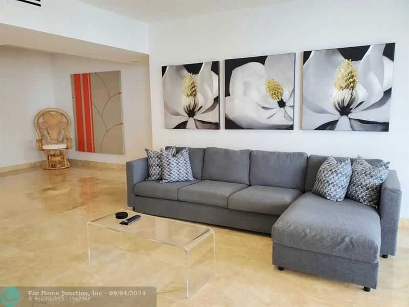 photo 3: 3100 N Ocean Blvd Unit 1605, Fort Lauderdale FL 33308