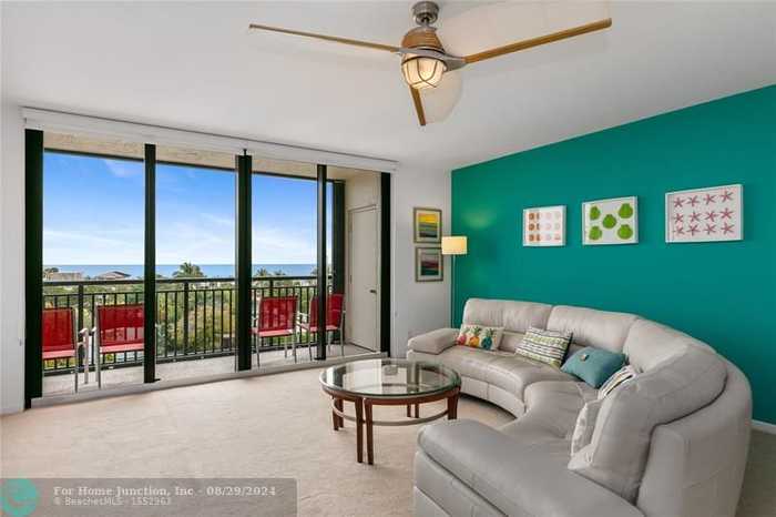 photo 1: 2300 NE 33rd Ave Unit 703, Fort Lauderdale FL 33305