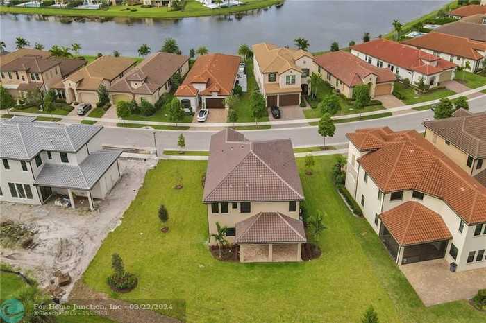 photo 89: 11890 S Baypoint Circle, Parkland FL 33076