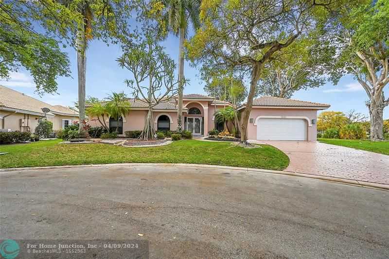 photo 1: 2150 Warwick Hills Way, Coral Springs FL 33071