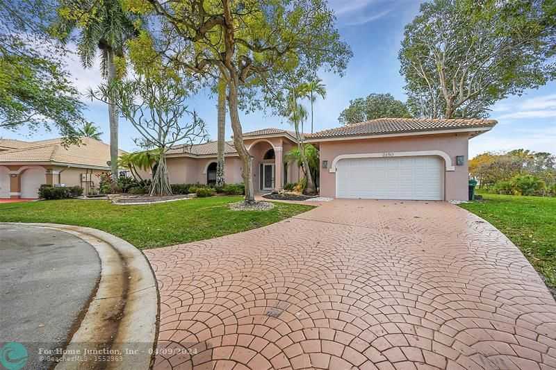 photo 3: 2150 Warwick Hills Way, Coral Springs FL 33071