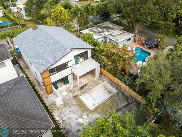 photo 37: 2125 SW 10th Ave, Fort Lauderdale FL 33315