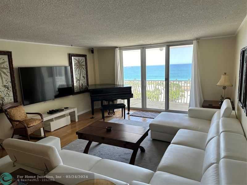 photo 3: 1 Las Olas Circle Unit 1204, Fort Lauderdale FL 33316