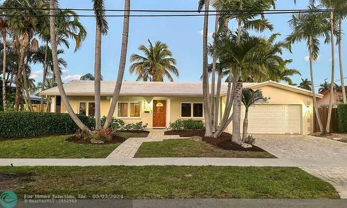 photo 2: 5860 NE 14th Way, Fort Lauderdale FL 33334