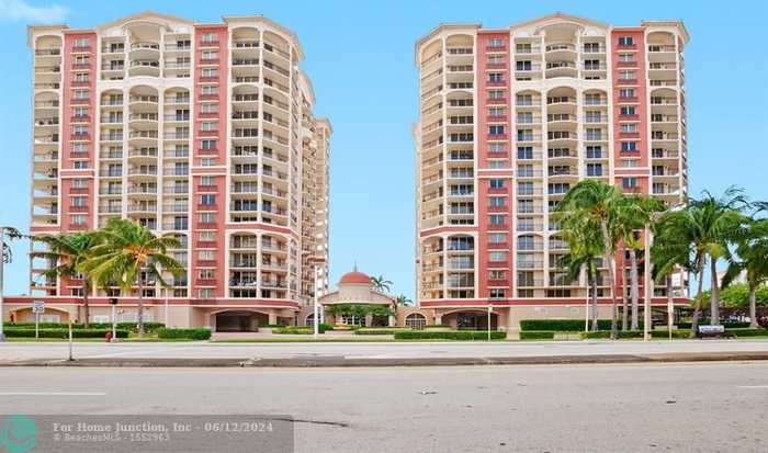 photo 2: 2011 N Ocean Blvd Unit 305, Fort Lauderdale FL 33305