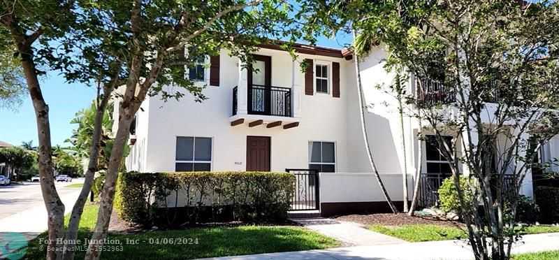 photo 1: 4668 Olympia Ct., Coconut Creek FL 33073