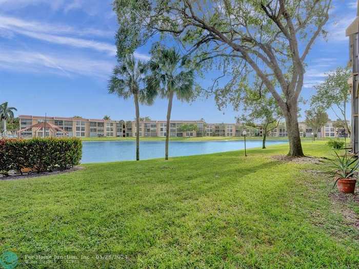 photo 30: 6636 Coral Lake Dr Unit 6636, Margate FL 33063