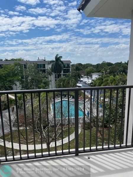 photo 3: 1101 River Reach Dr Unit 502, Fort Lauderdale FL 33315