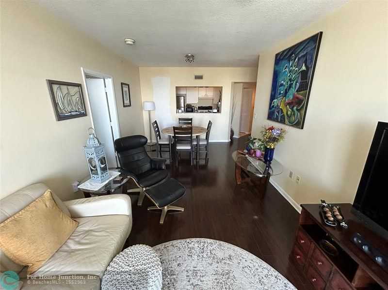 photo 3: 3020 NE 32nd Ave Unit 720, Fort Lauderdale FL 33308