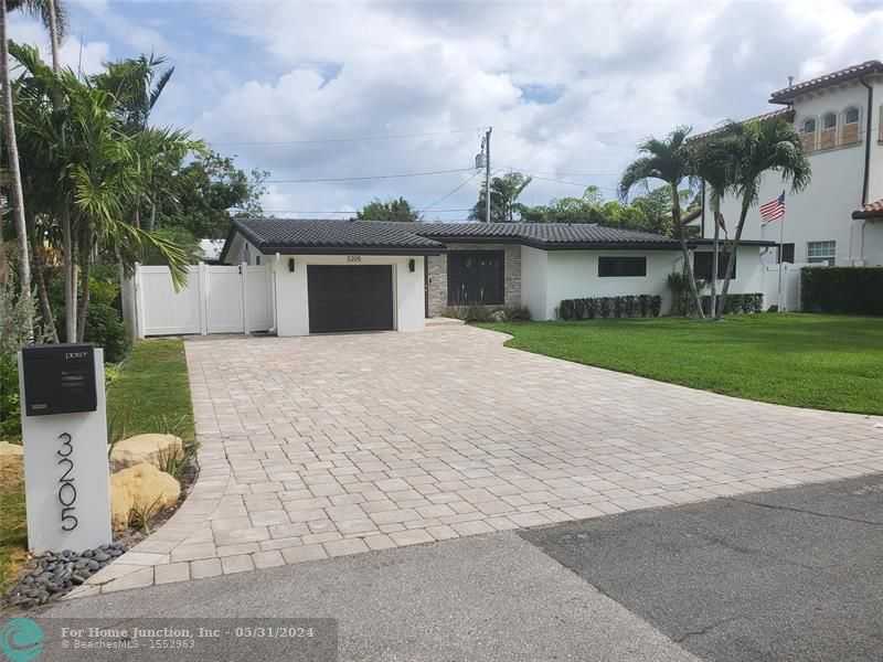 photo 1: 3205 Barton Rd, Pompano Beach FL 33062