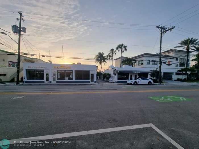 photo 4: 900 NE 20th Ave, Fort Lauderdale FL 33304