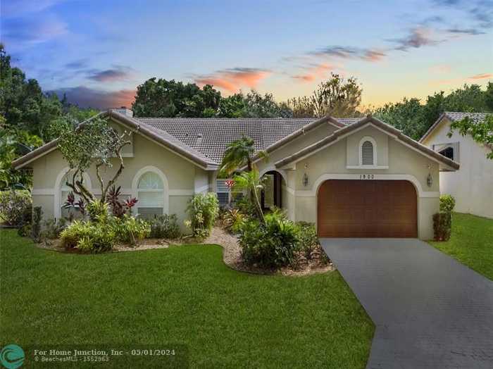 photo 2: 1900 Augusta Ter, Coral Springs FL 33071