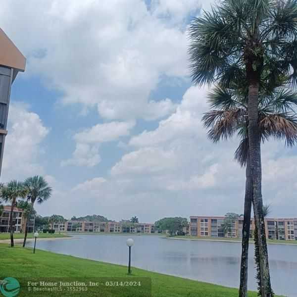 photo 3: 6331 Coral Lake Drive Unit 307, Margate FL 33063