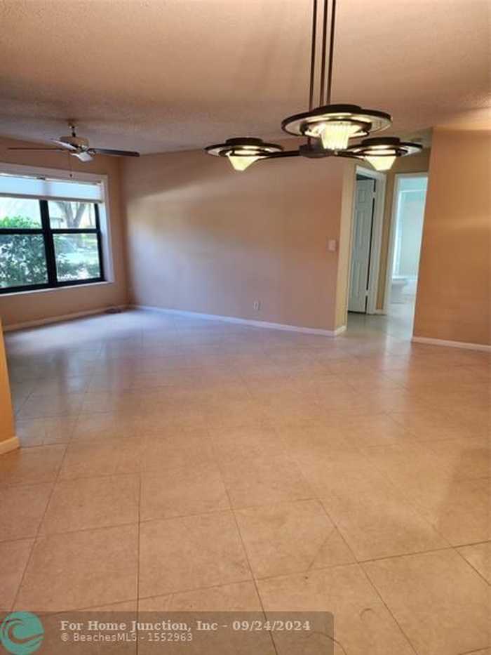 photo 1: 3277 Cocoplum Cir Unit 3327, Pompano Beach FL 33063