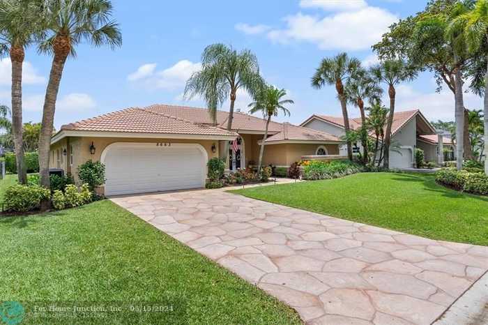 photo 1: 8663 NW 50th Dr, Coral Springs FL 33067