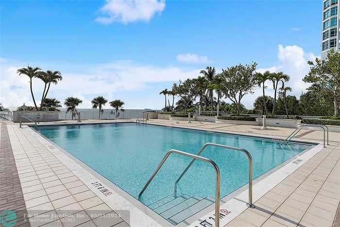 photo 2: 1620 S Ocean Blvd Unit 11C, Lauderdale By The Sea FL 33062