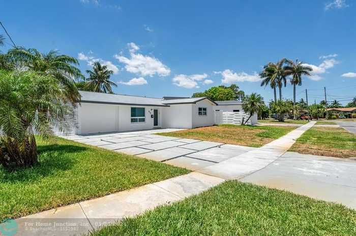 photo 1: 825 Argonaut Is, Dania Beach FL 33004