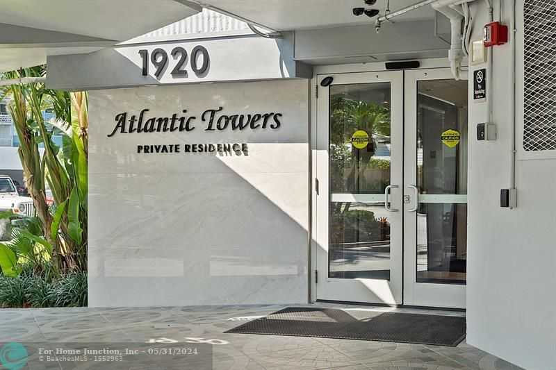 photo 3: 1920 S Ocean Dr Unit 609, Fort Lauderdale FL 33316