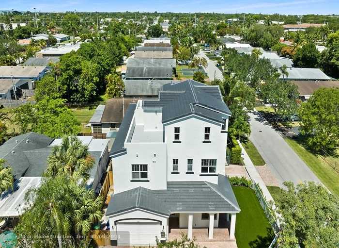 photo 38: 1301 SW 8th Ave Unit 1301, Fort Lauderdale FL 33315