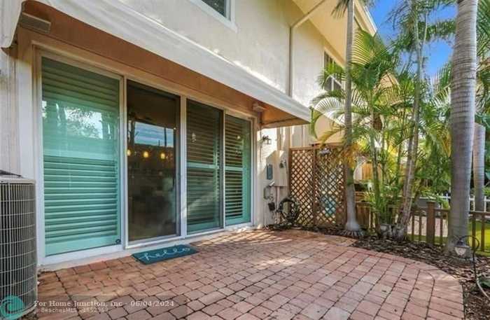 photo 21: 1341 SE 3rd Ave Unit 1341, Pompano Beach FL 33060