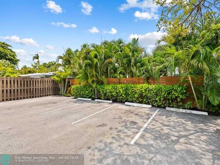 photo 40: 808 NE 17th Way, Fort Lauderdale FL 33304